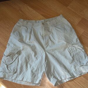 VINTAGE Columbia Shorts Mens 34 Khaki Cargo Cotton Hiking Camping dad core
